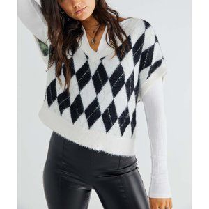 ❄BUNDLE UP❄ NWT Free People Through The Motions Vest / Cream Onyx Combo